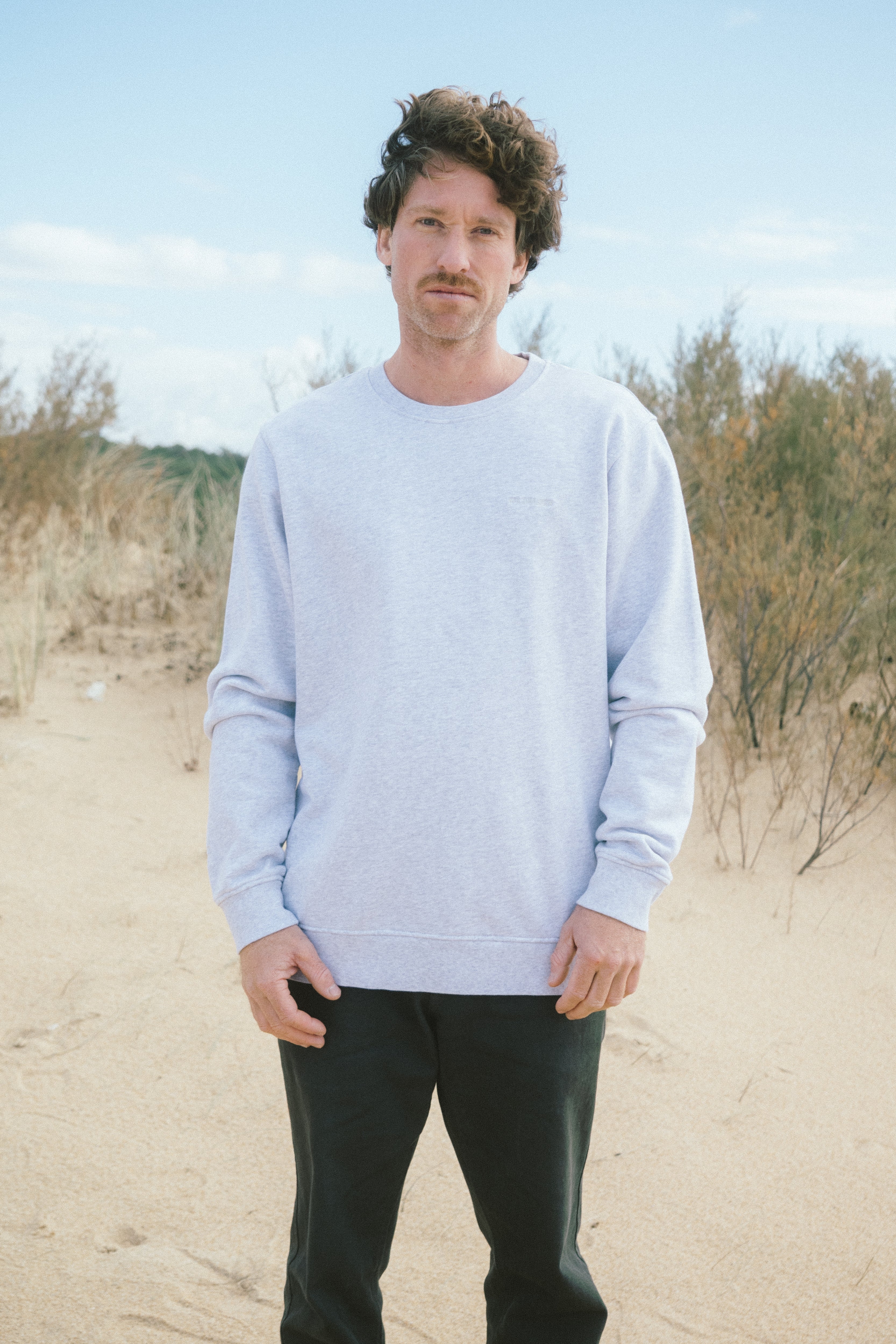 Herren Crewneck hellgrau meliert aus Bio Baumwolle