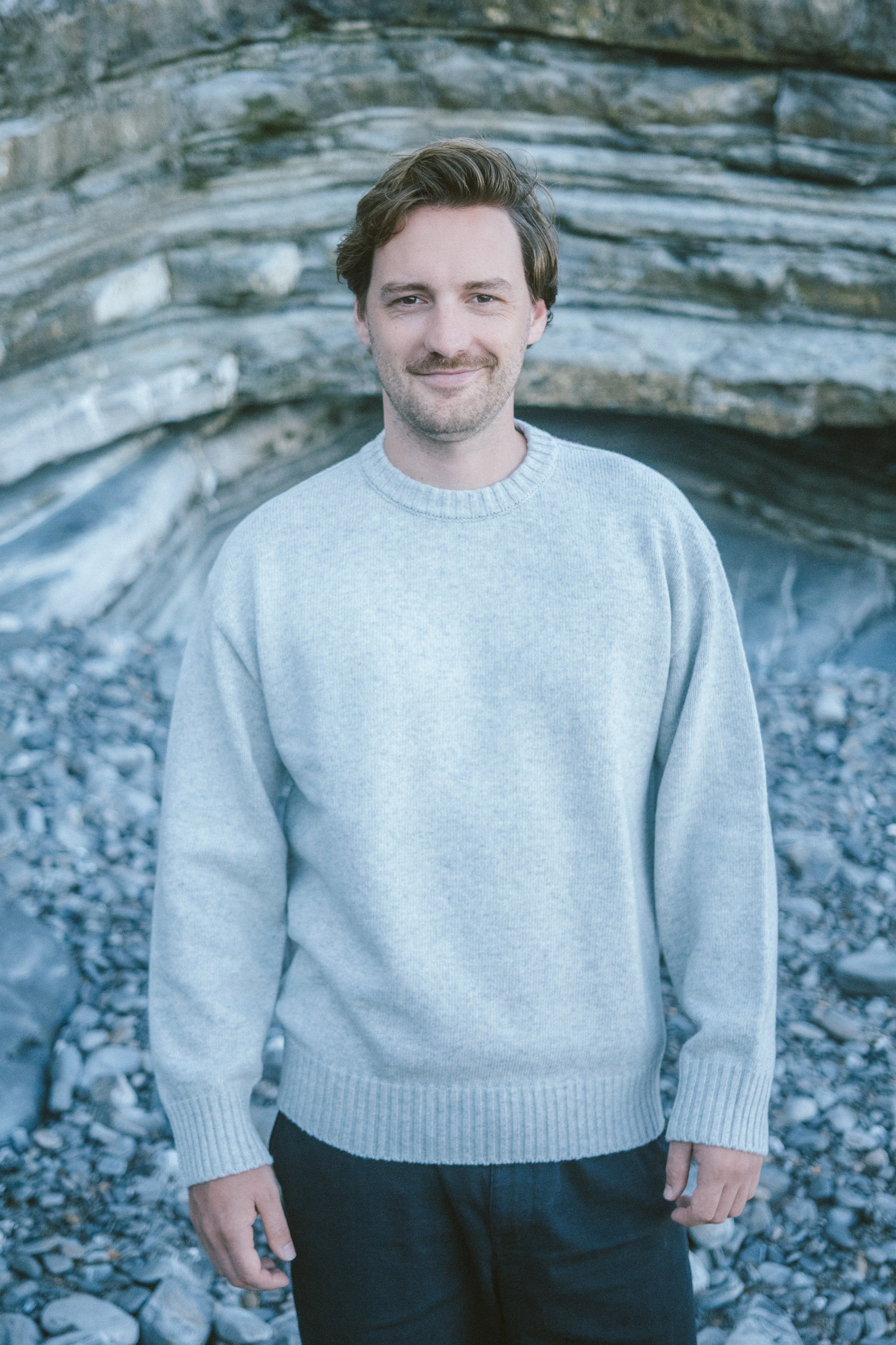 Herren Rundhals Wollpullover Hellgrau aus Merinowolle