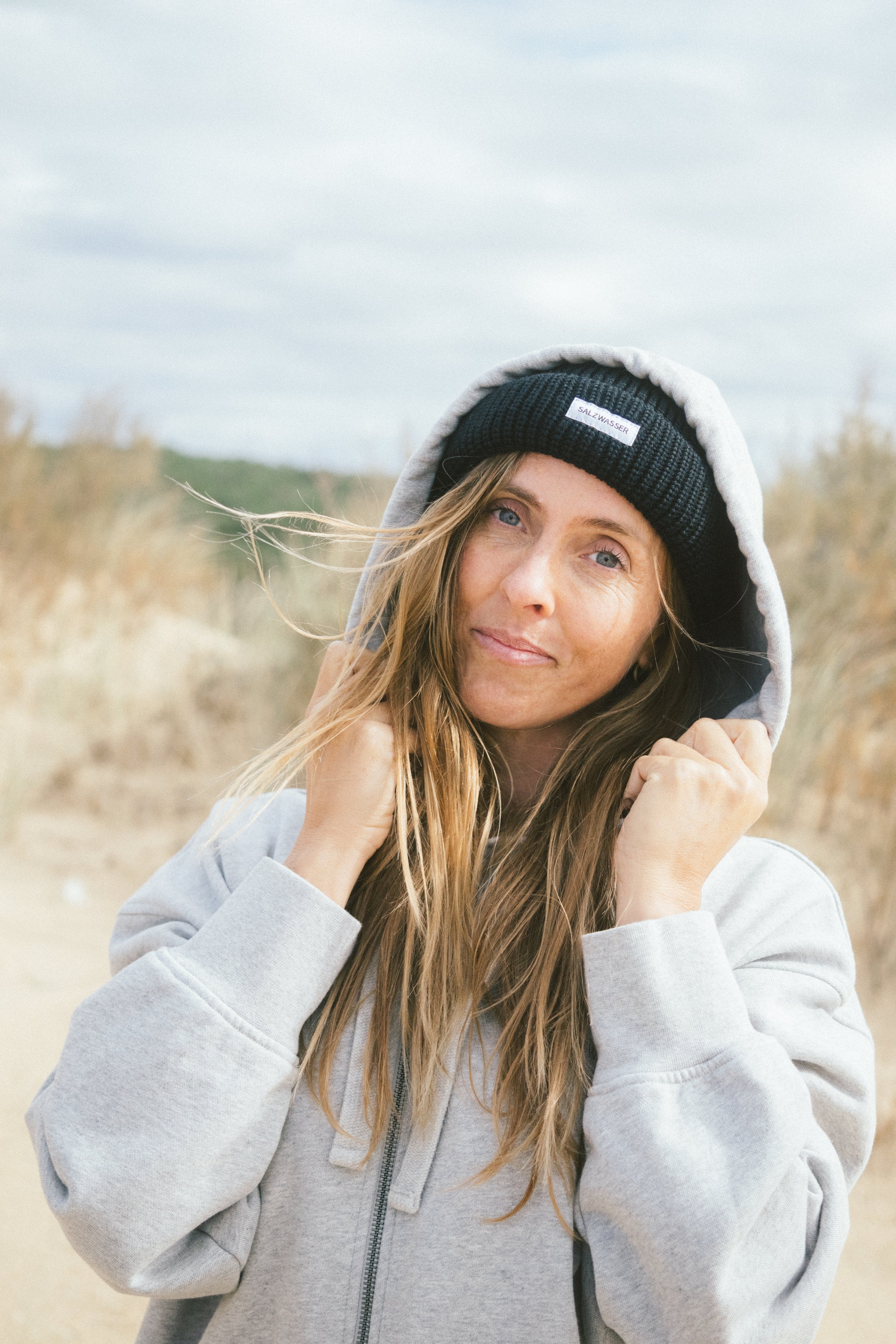 Damen Zip Hoodie in Hellgrau aus Bio-Baumwolle in bester Qualität