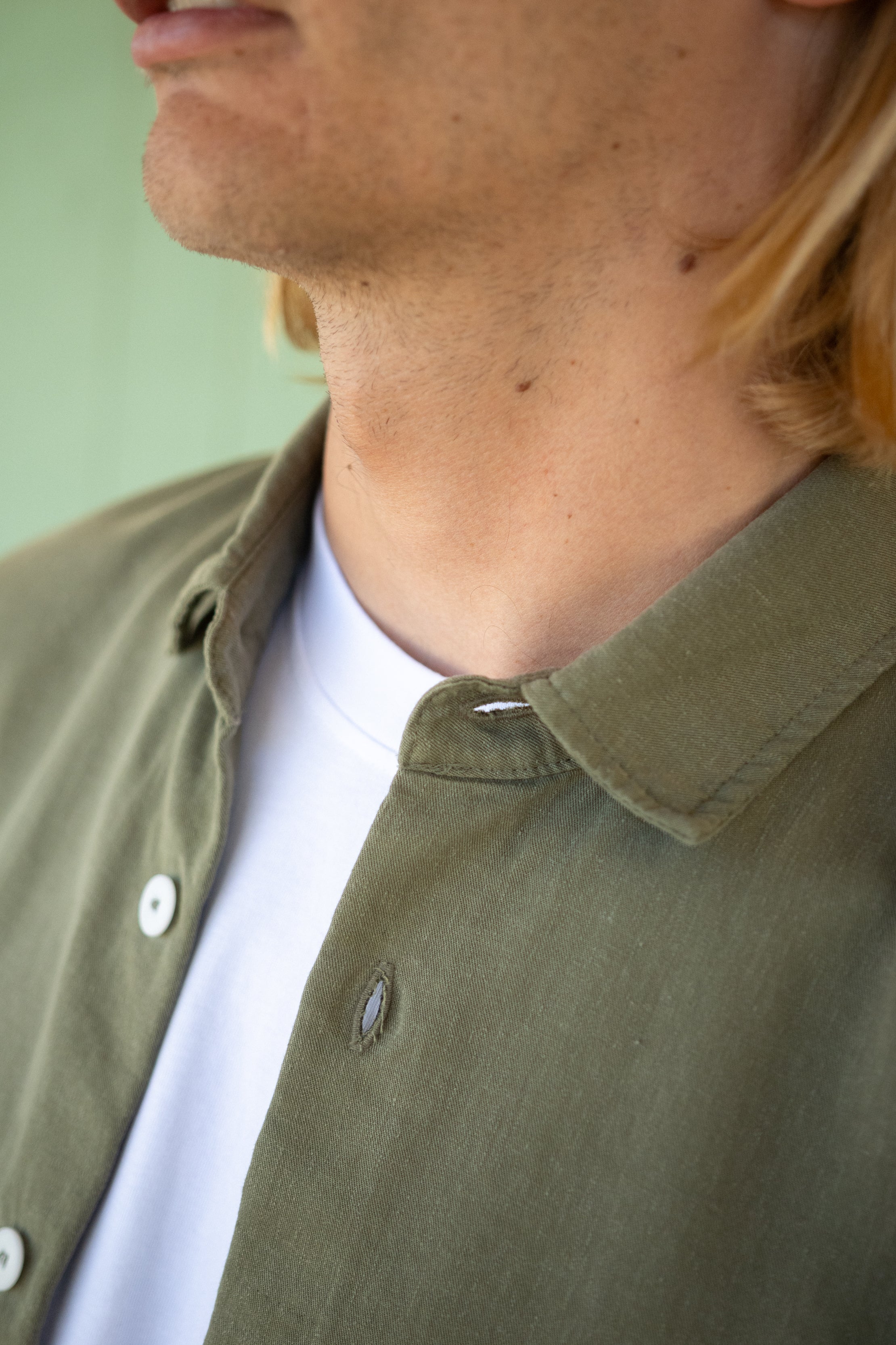 Unisex Hemd aus Leinen in Grün aus Europa