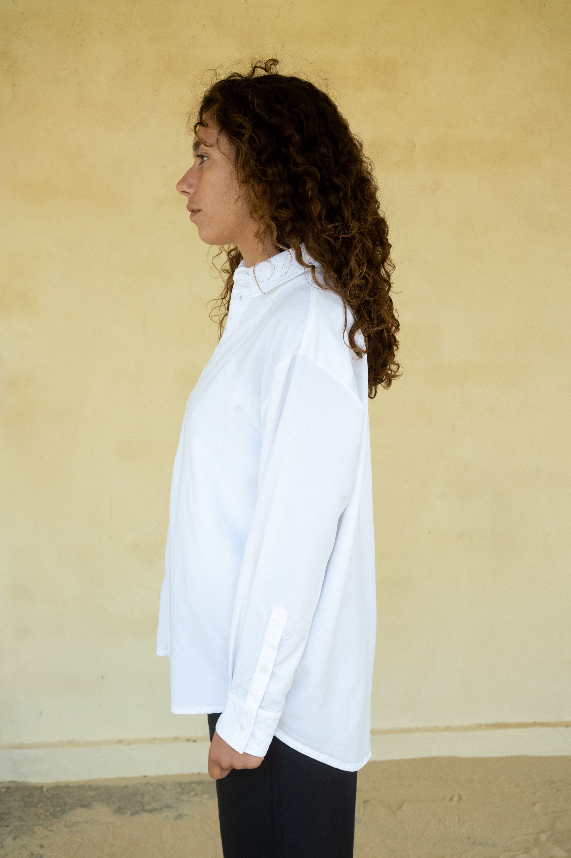 Damen Leinenhemd in Weiß mit langen Ärmeln nachhaltig von SALZWASSER