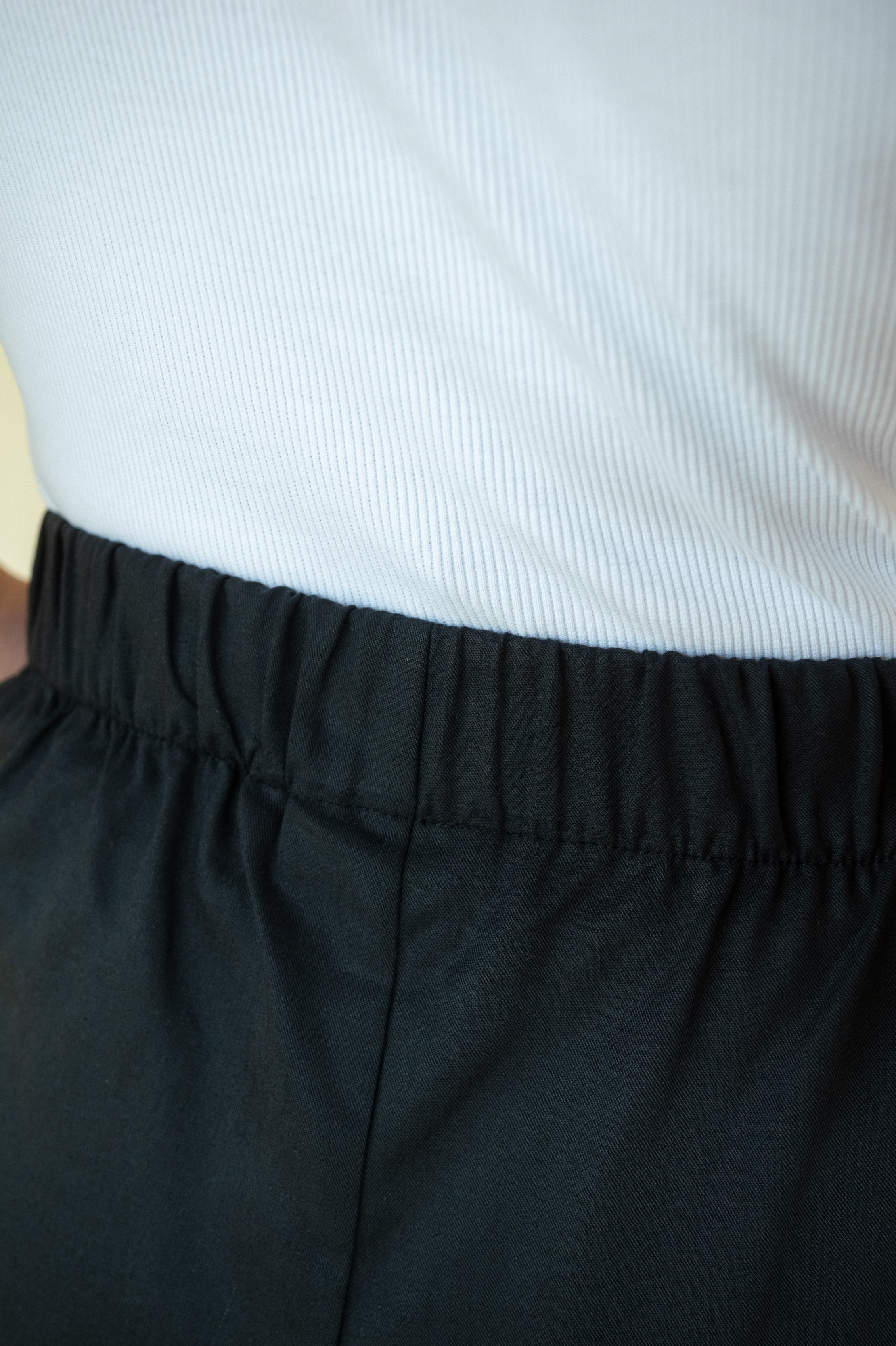 Kurze Damen Leinenshorts mit Bund ohne Kordelband bequem und nachhaltig