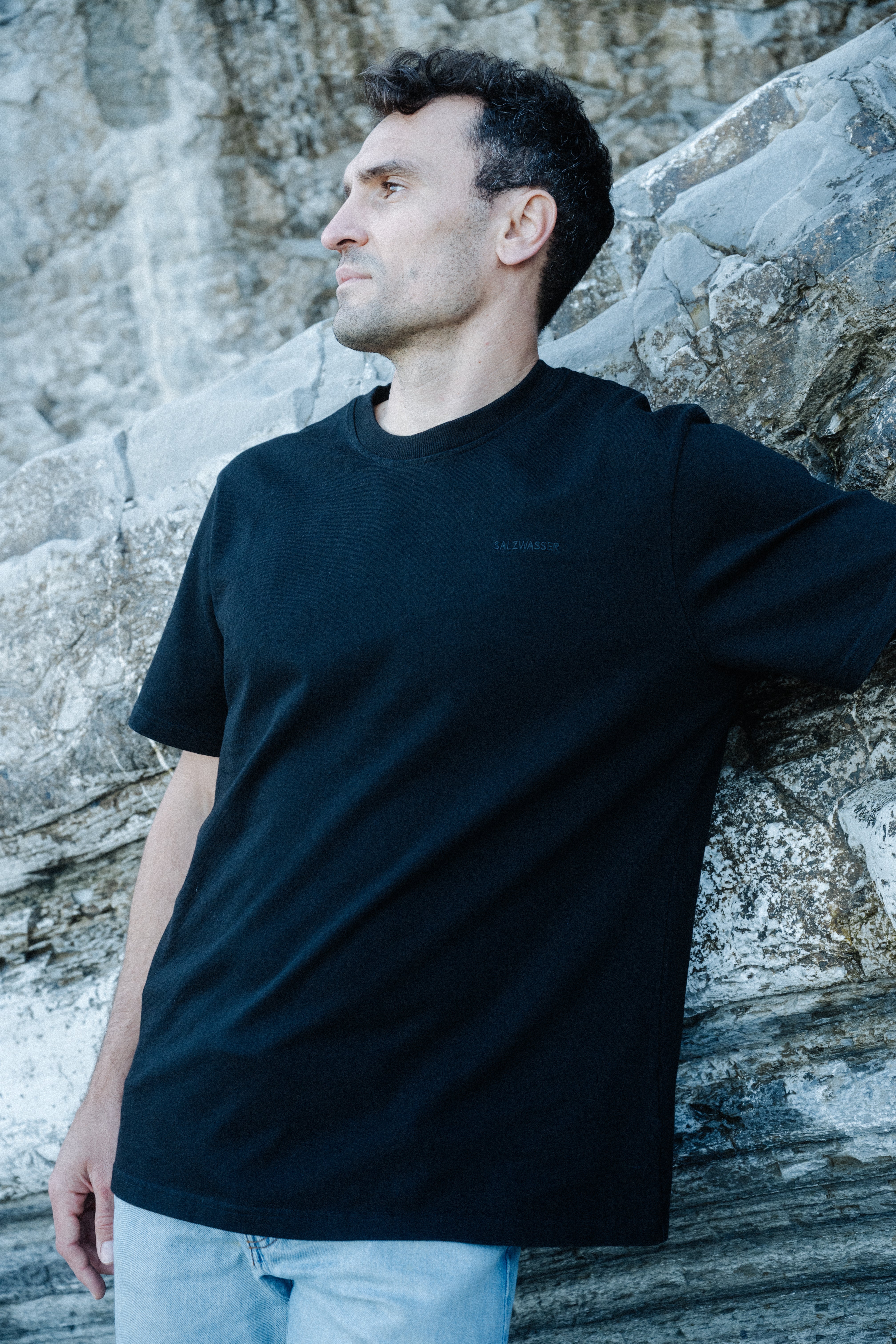 Schwarzes Herren T-Shirt aus schwerer Baumwolle von SALZWASSER