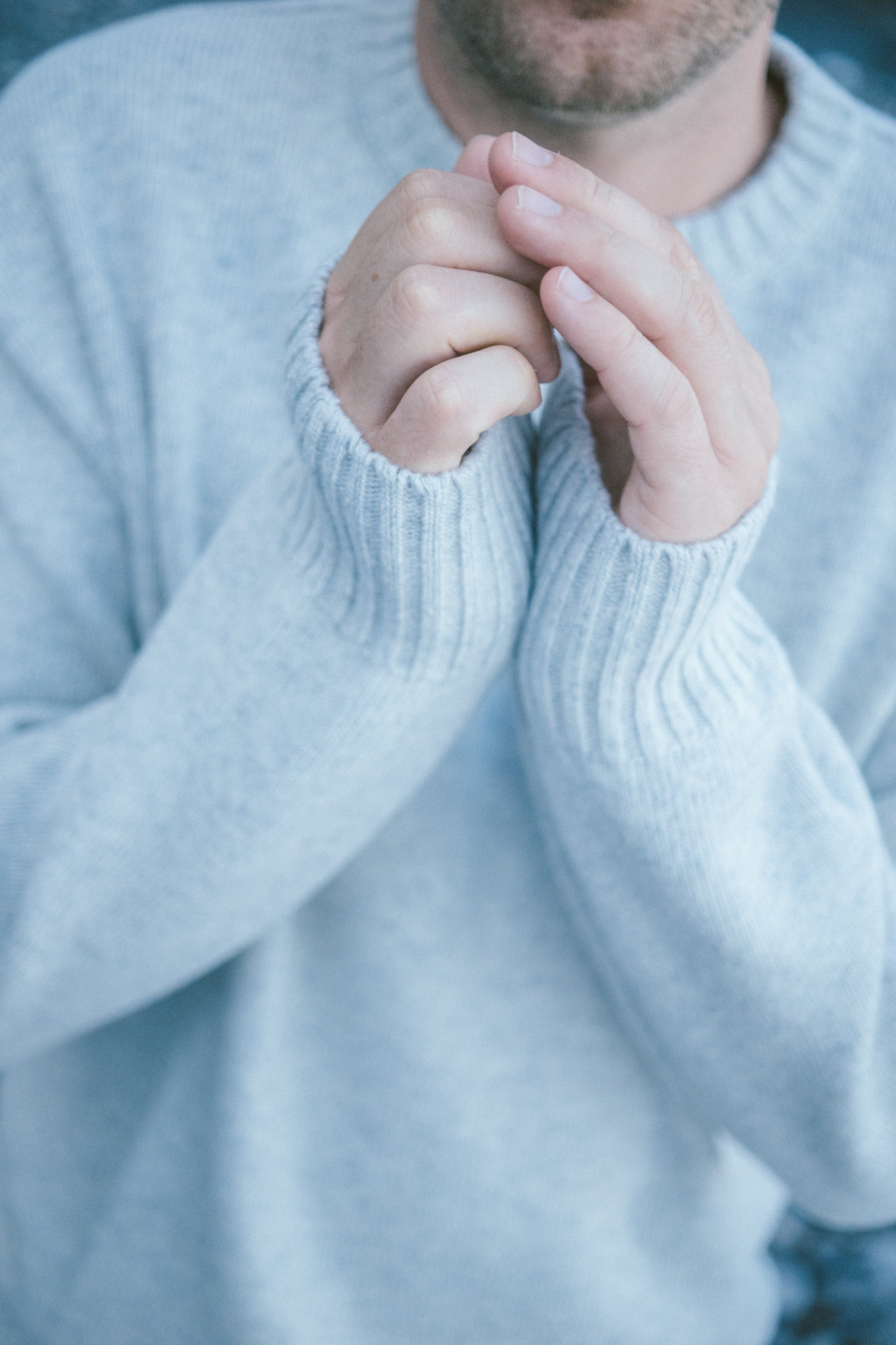 Herren Strickpullover aus nachhaltiger RWS Merinowolle in Hellgrau