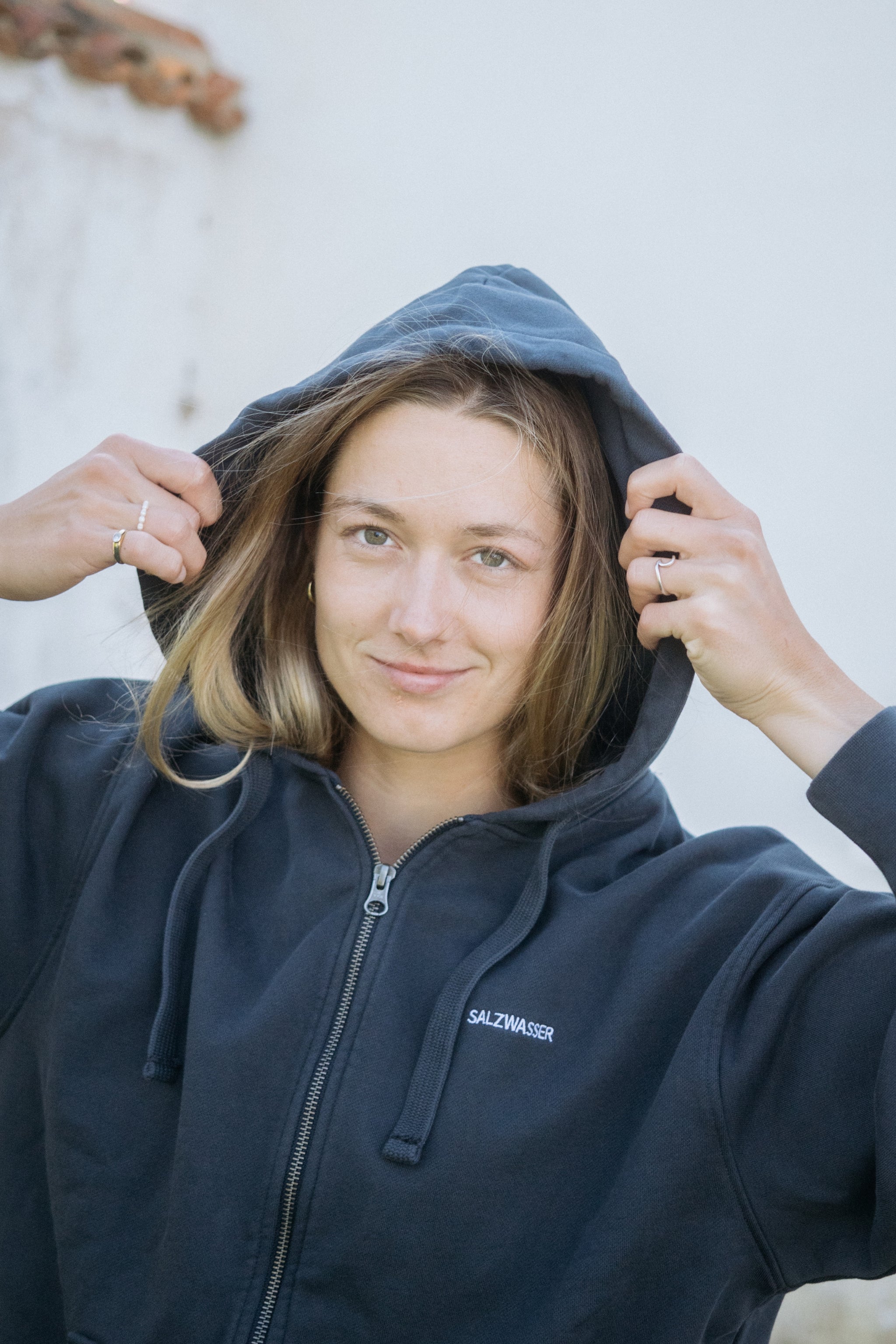 Hoodie mit Kapuze und Reißverschluss in Dunkelblau