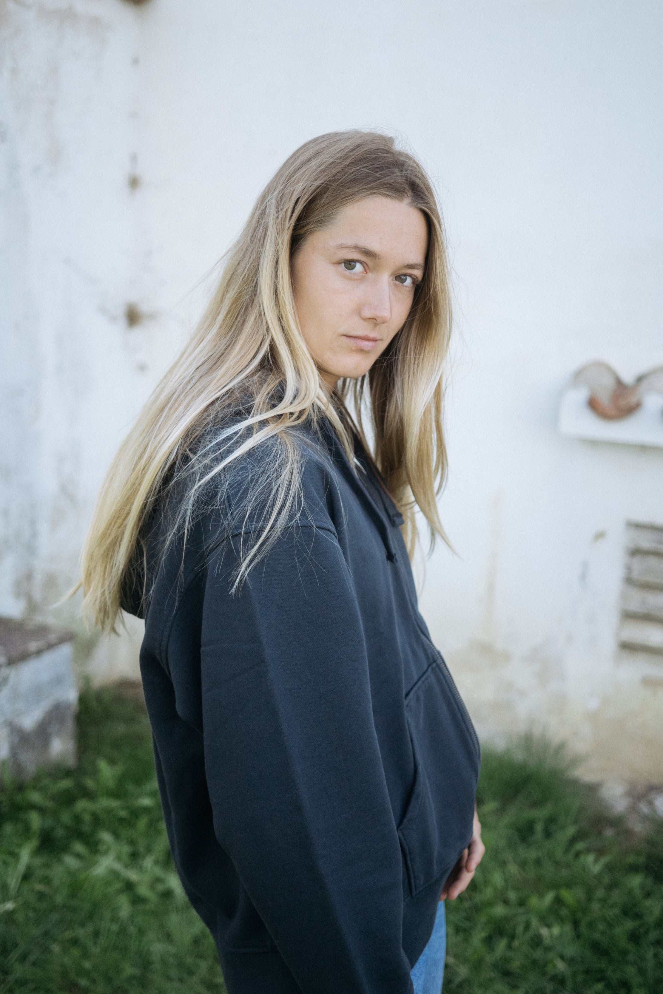 Unisex Zip Hoodie von SALZWASSER in Dunkelblau