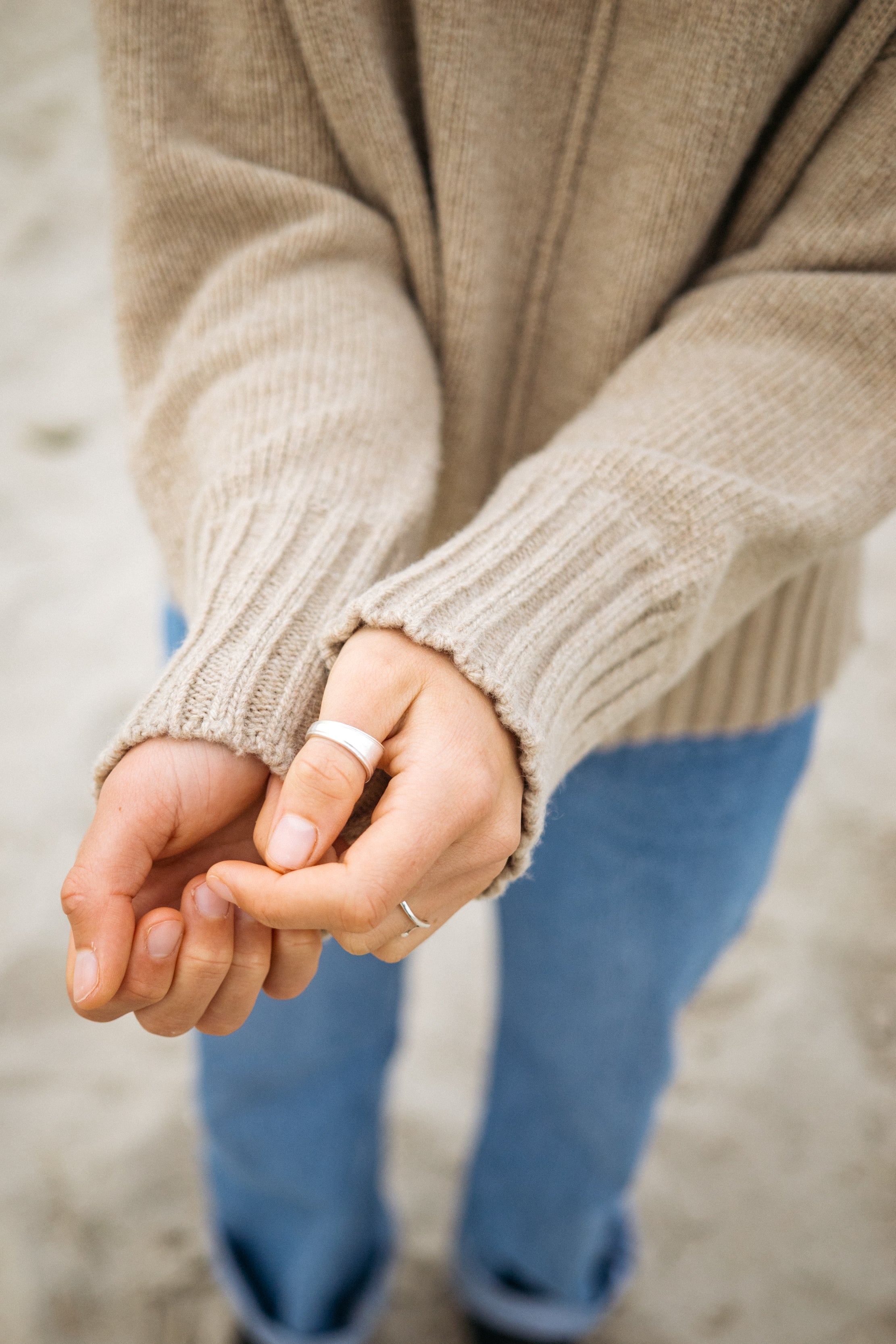 Damen Chunky Rollkragen Wollstrick in Sandfarbe von SALZWASSER