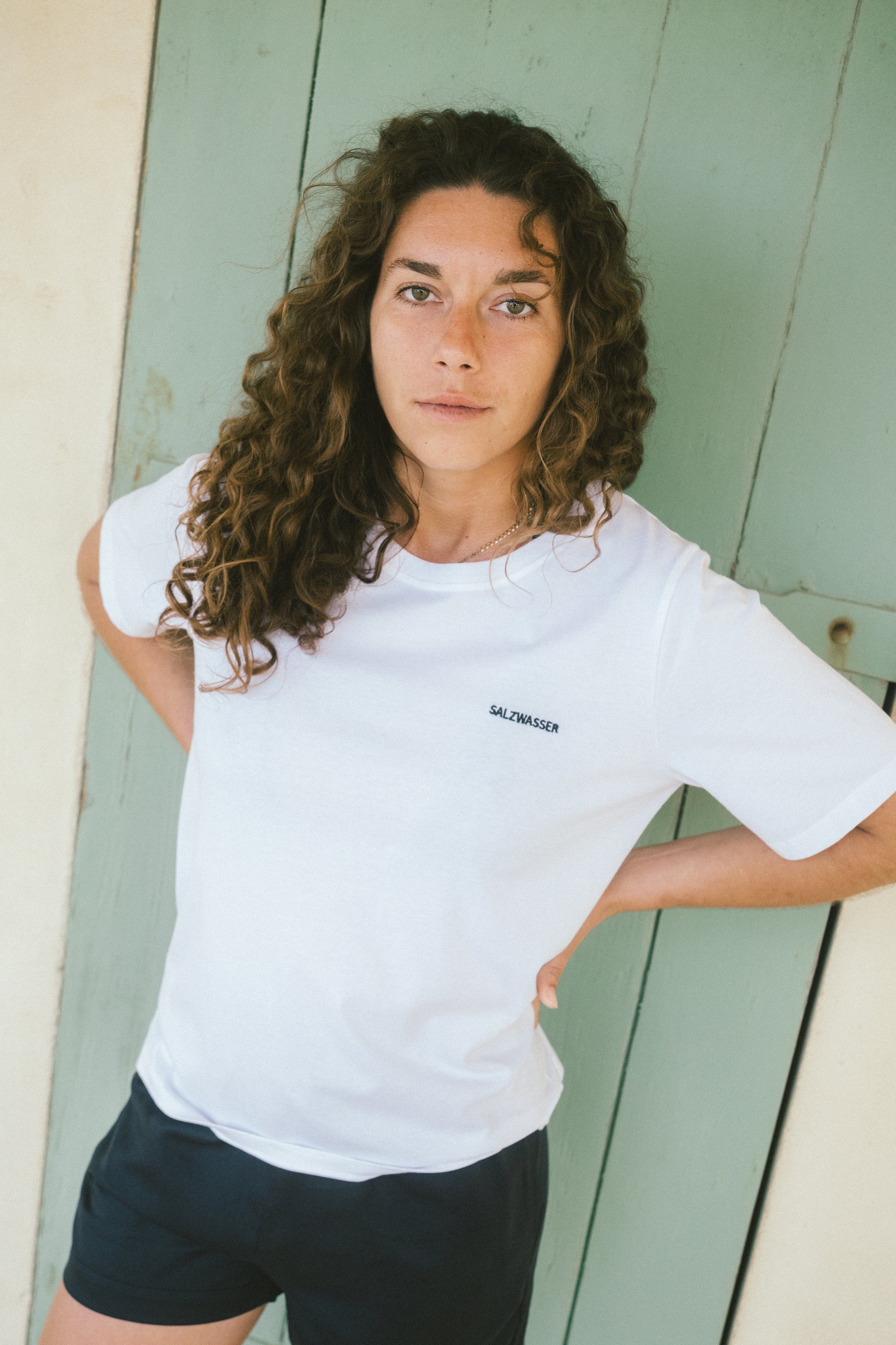 GOTS zertifiziertes Damen Basic T-Shirt in Weiß von SALZWASSER