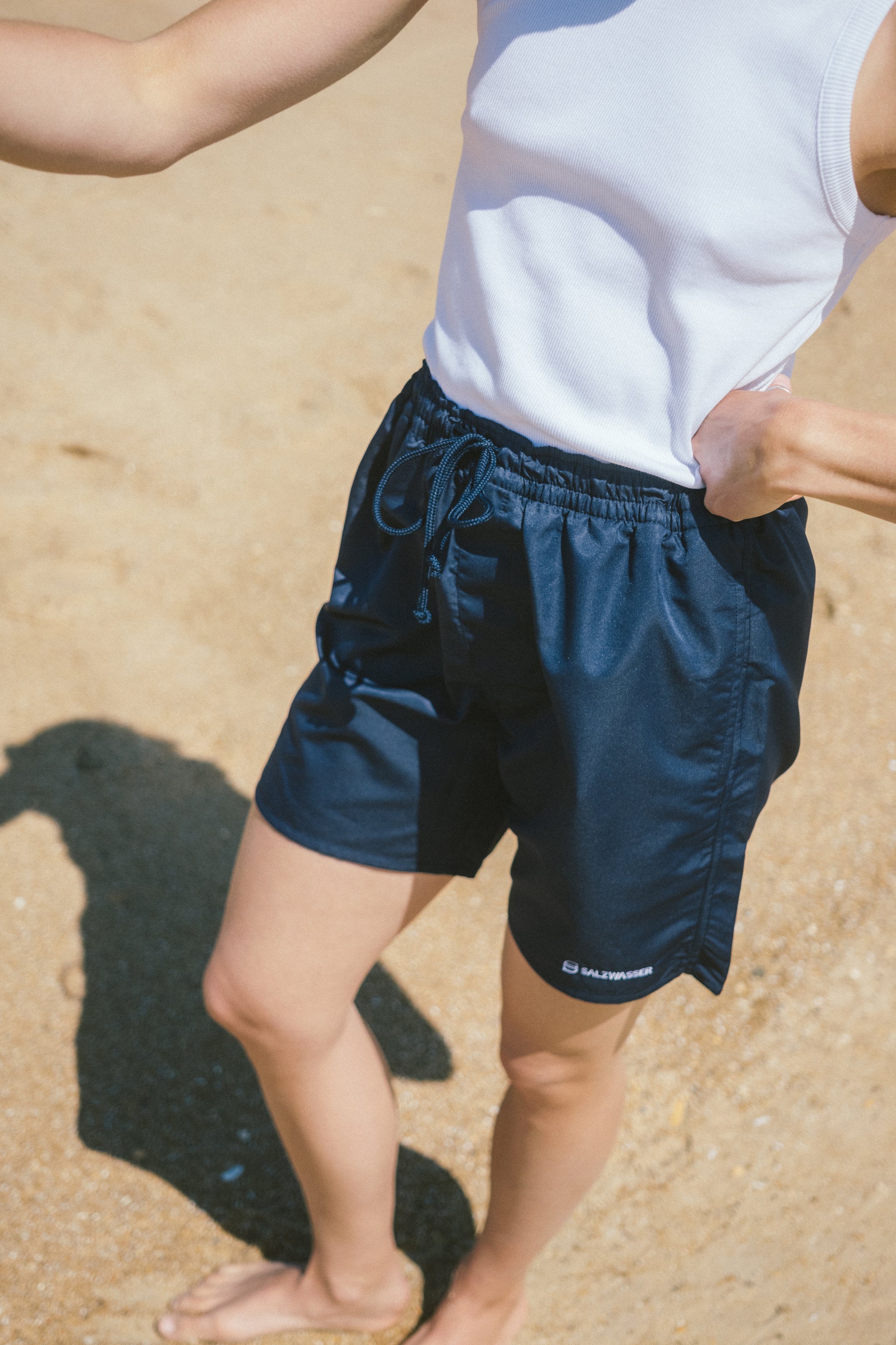Unisex Seaqual Swimshorts in Dunkelblau nachhaltig von SALZWASSER