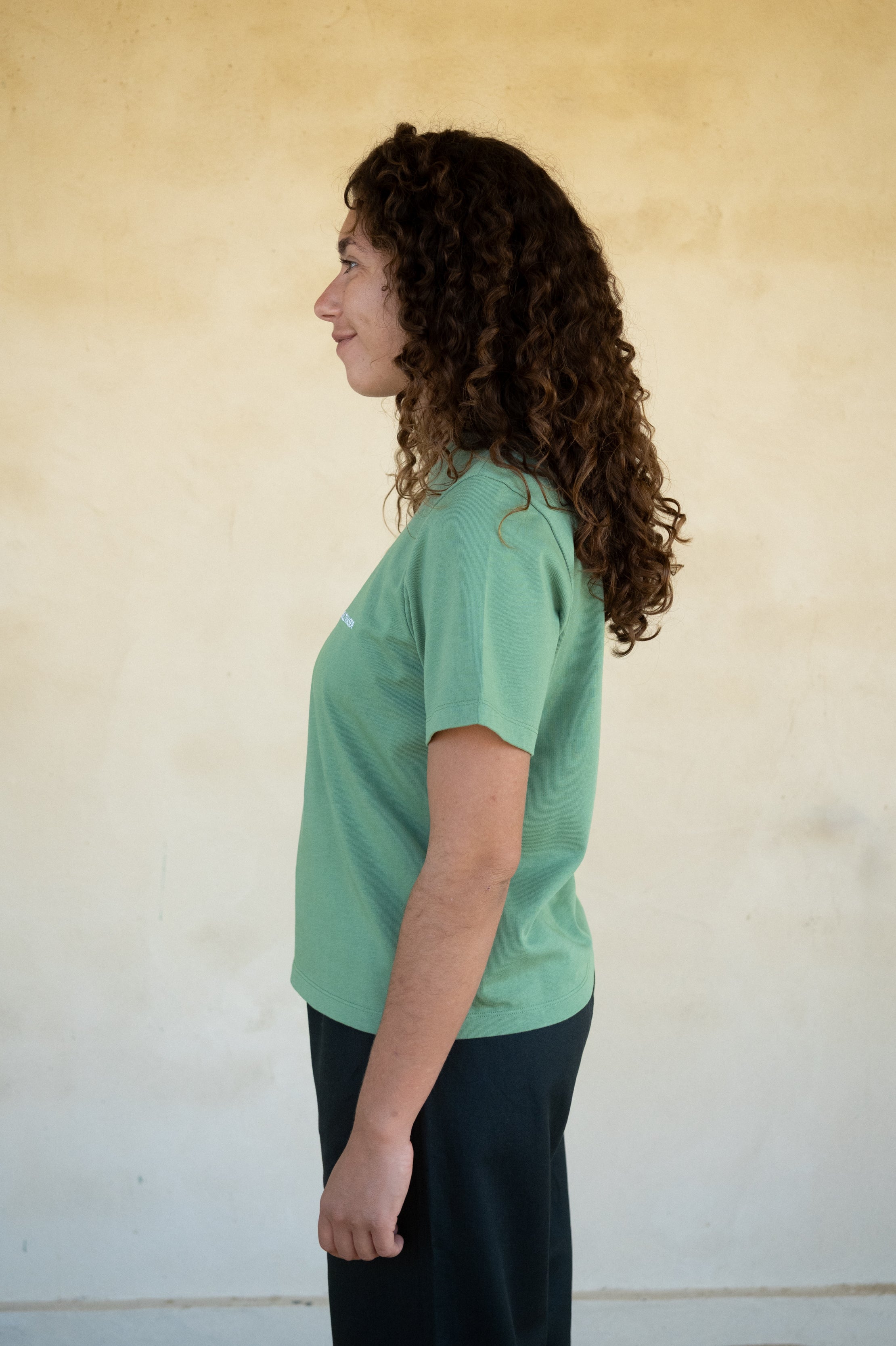 Lockeres Damen T-Shirt in Grün mit kurzen Ärmeln 