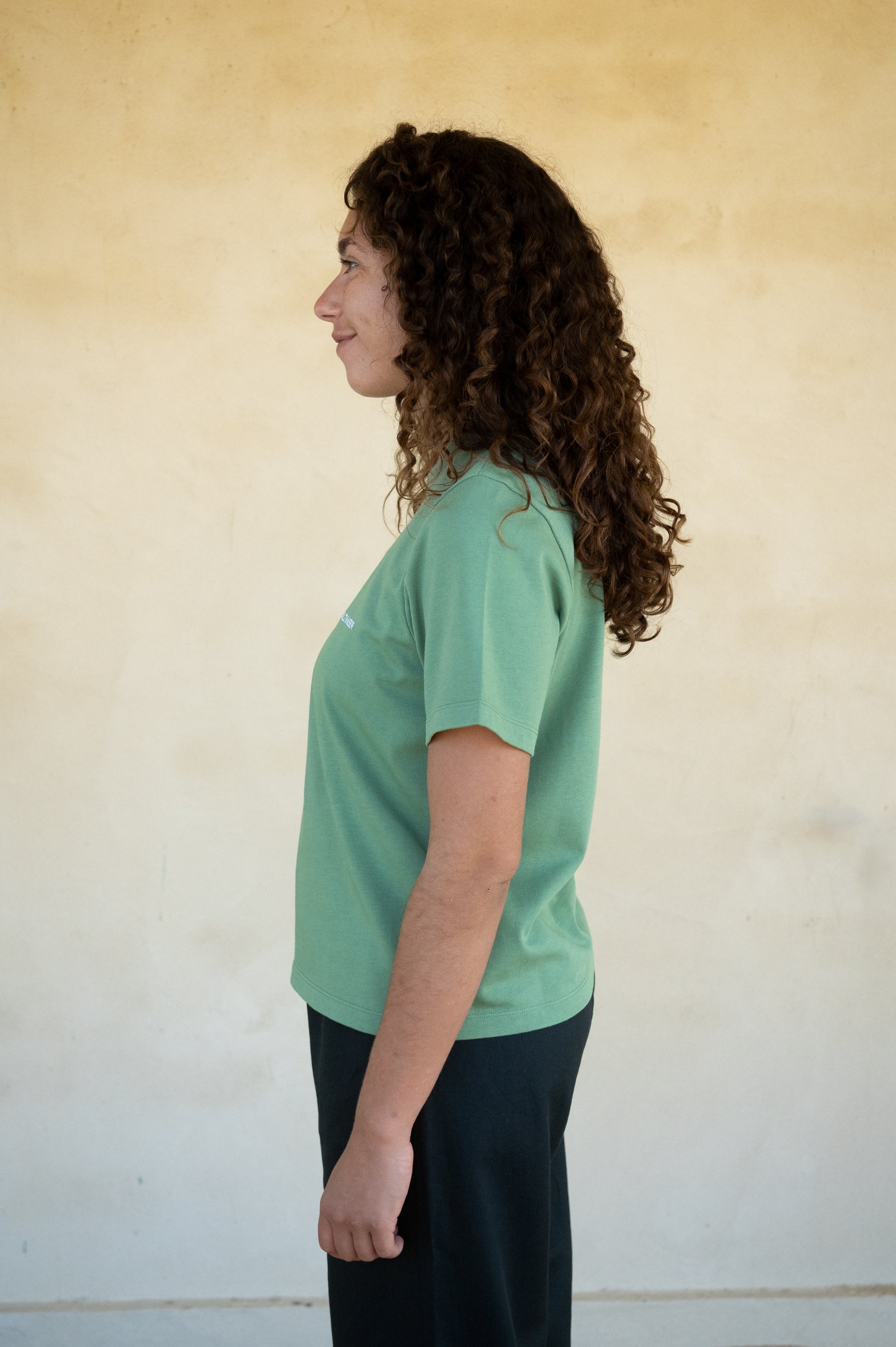 Lockeres Damen T-Shirt in Grün mit kurzen Ärmeln 