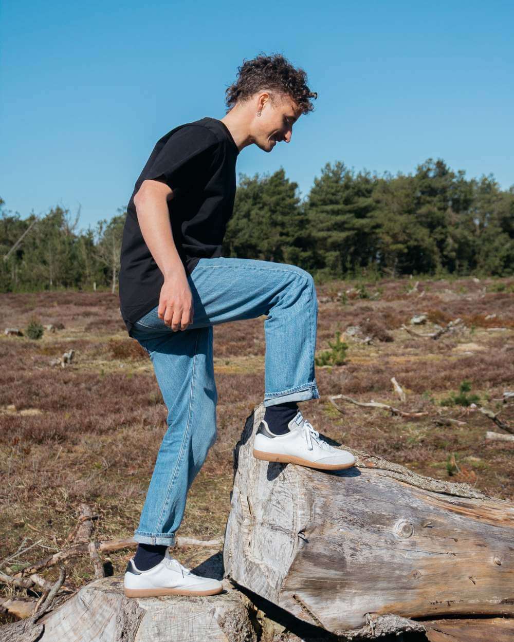 shirt_schwarz (1).jpg__PID:ec0416a3-eaf4-44e4-89f4-2cb0d60f8b1b