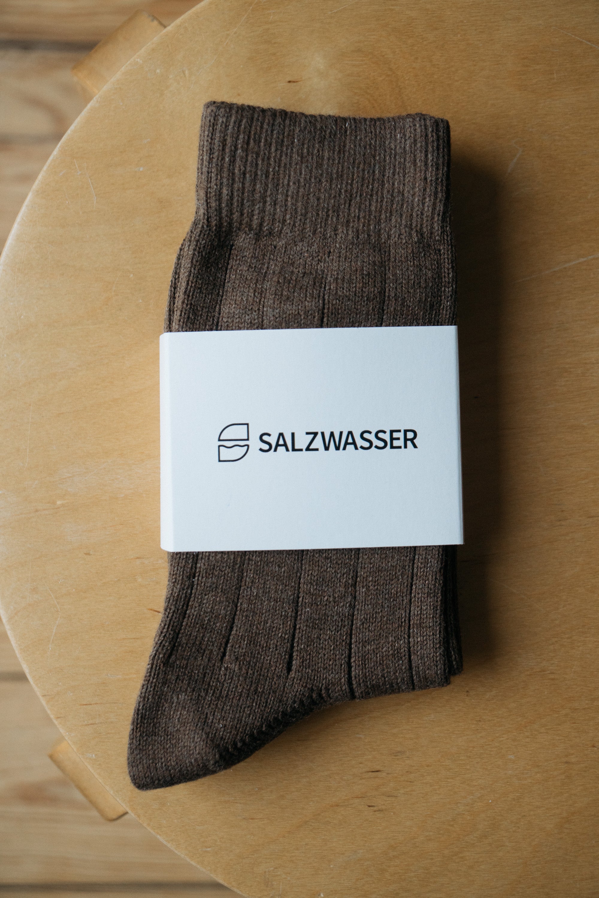 Hochwertige Grobstricksocken aus Bio-Baumwolle in Braun für Damen und Herren