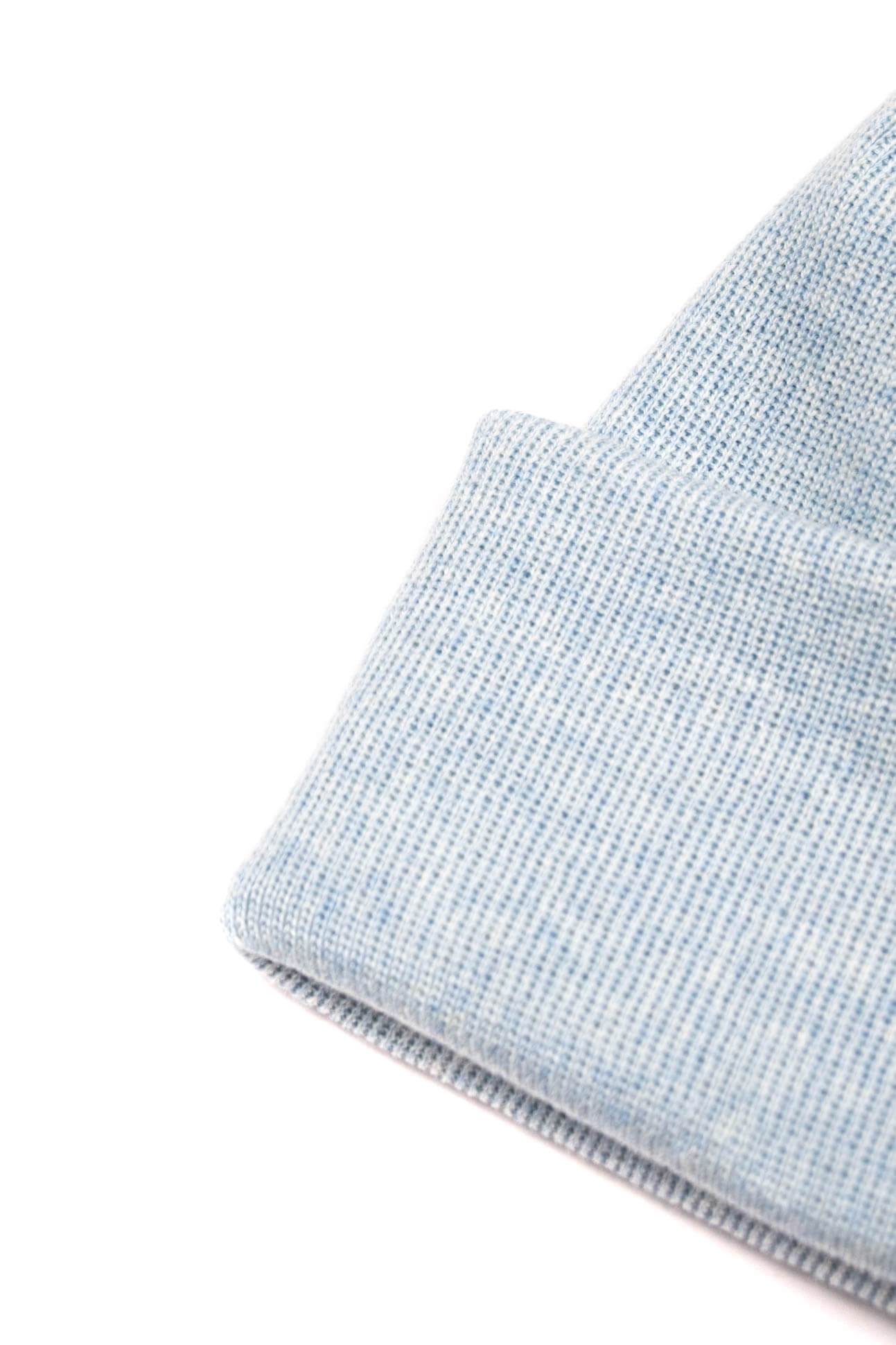 Nachhaltige SALZWASSER Mütze in Hellblau aus Merinowolle und in Feinstrick