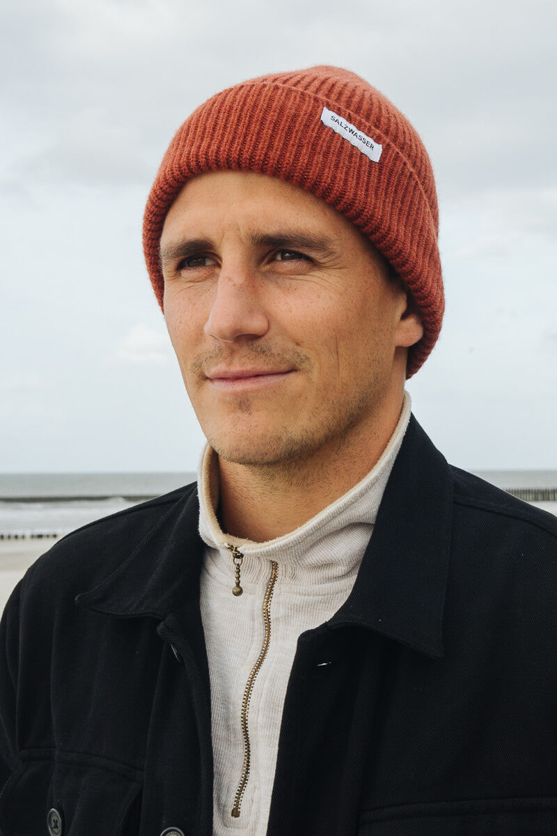 Nachhaltige SALZWASSER Beanie aus Merinowolle in Rost rot GOTS-zertifiziert